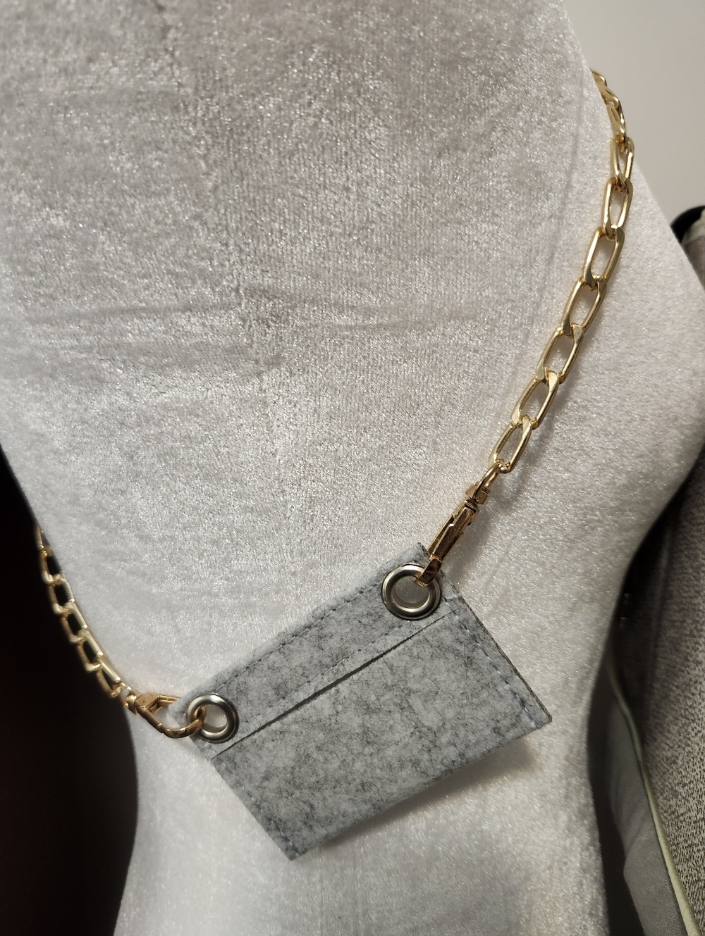 Gucci Mini Wallet Crossbody - Picture 7 of 12